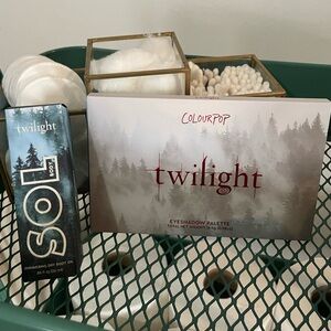 ColourPop Twilight BUNDLE- Eyeshadow Palette & Shimmering Oil 🧛🌙🌲